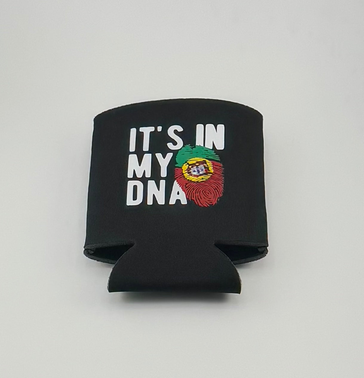 “It’s In My DNA” Portuguese Can Sleeve